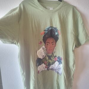 Izzy & Liv Green Graphic Tee - Short Sleeve